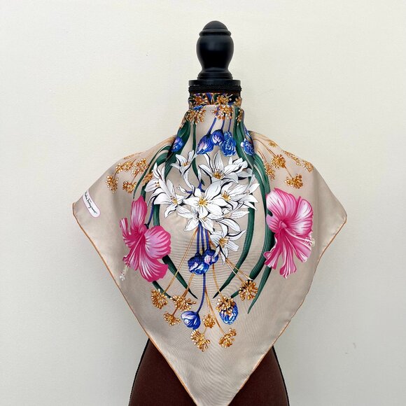 Salvatore Ferragamo Silk Scarf Flowers Beige Multicolor Wrap Scarf - Picture 2 of 14